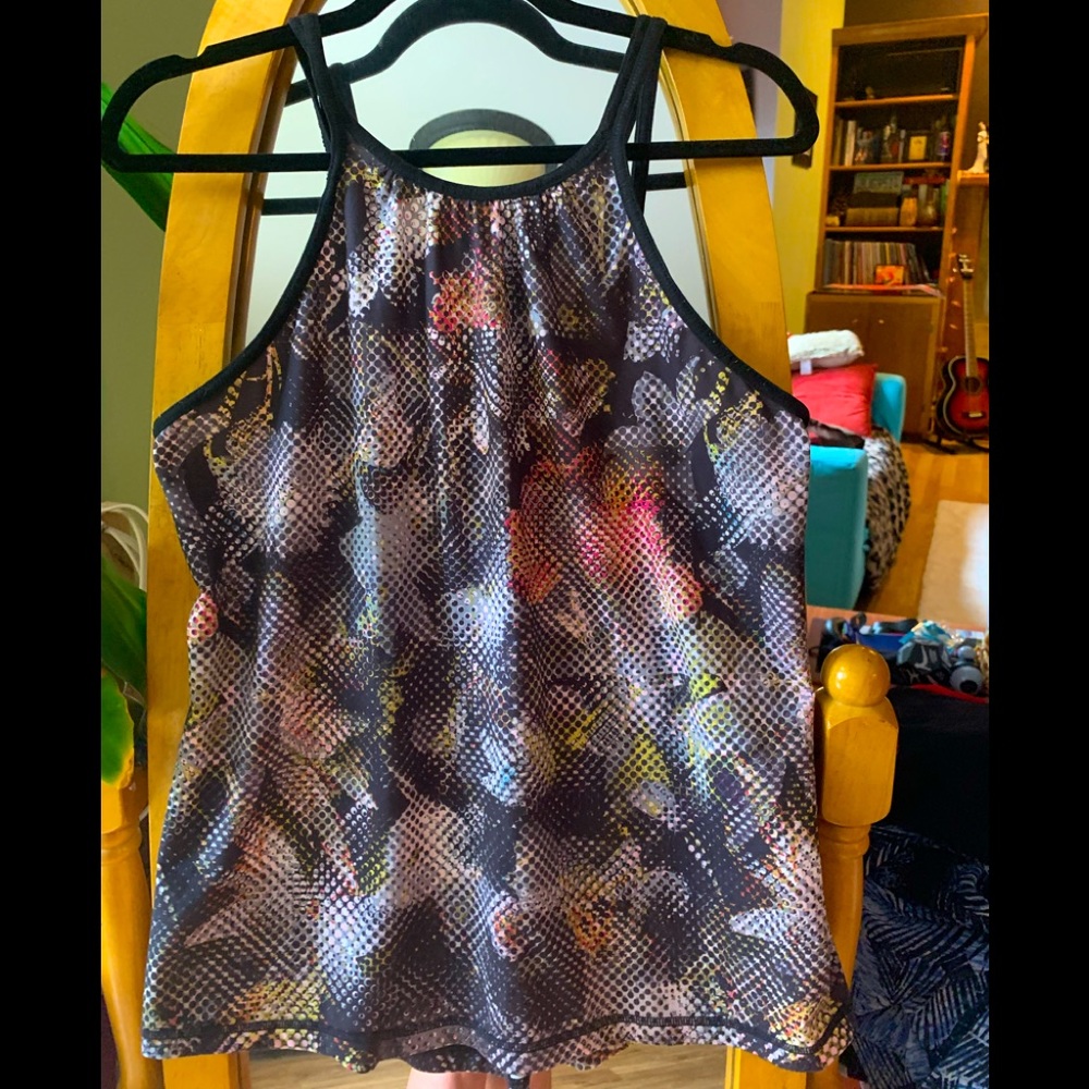 🔥PRANA- high neck/dry wick top.